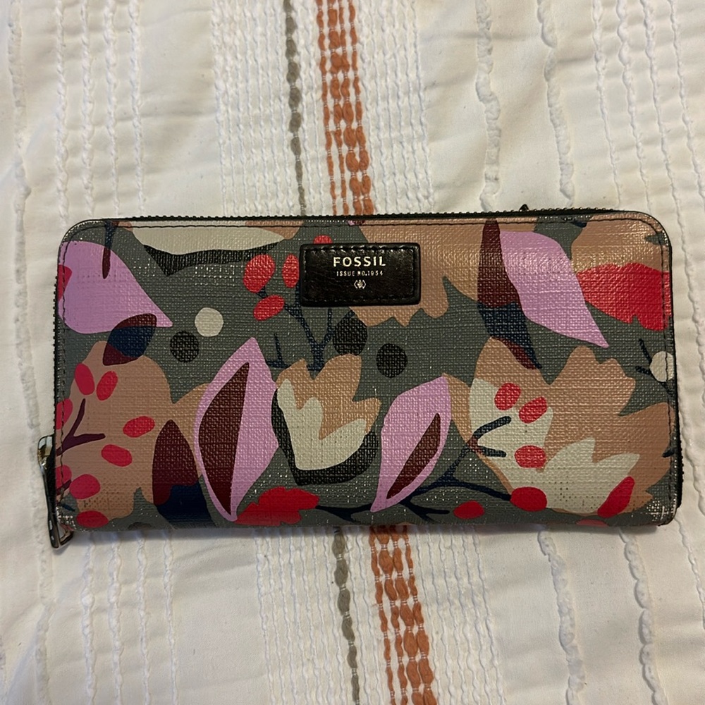 Women’s Fossil Wallet